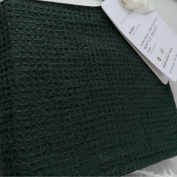 POTTERY BARN European Linen Cotton Waffle Weave Pine Green Euro Sham 26x26" SQ - Picture 2 of 5